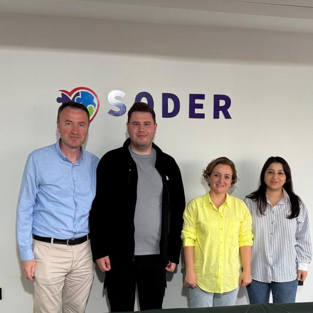 Avukat Emine Altun, Samsun Otizmli Çocuklar Derneği (SODER)’ni ziyaret etti.