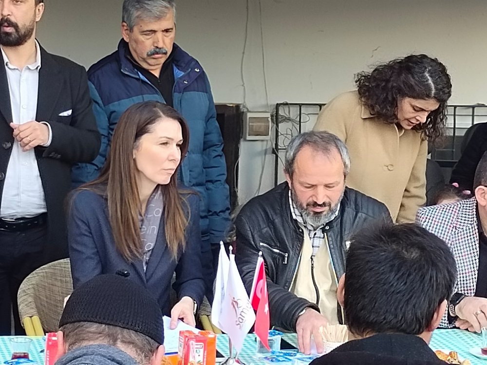 Samsun Milletvekili Çiğdem Karaaslan’a Ziyaret ve Dosya Teslimi Gerçekleşti